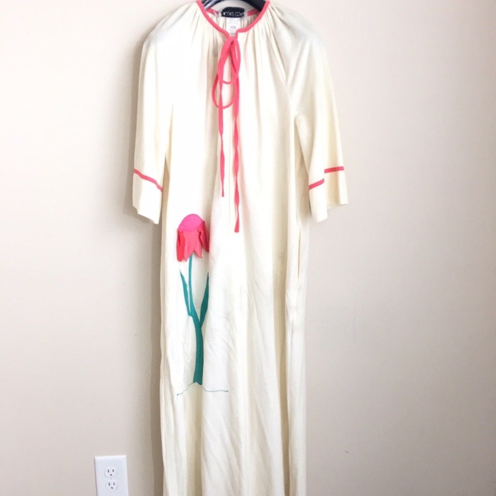 Vintage Housecoat Robe Model's Coat 70's Mrs Roper